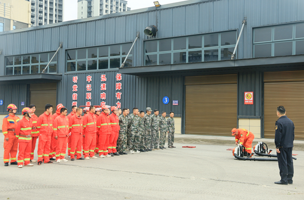 以練為戰(zhàn)淬精兵  筑牢森林防火墻