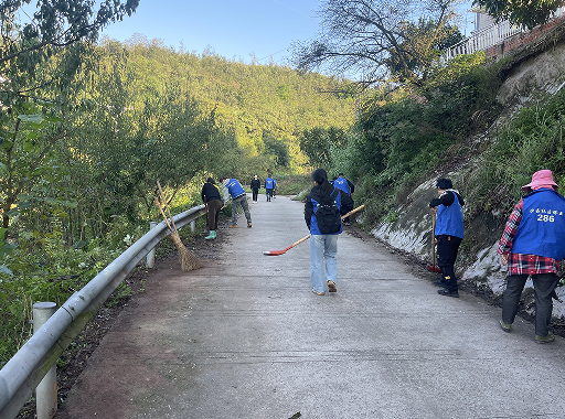 以公益踐行初心  以服務(wù)重塑新生 
